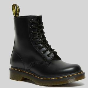 Doc Martens - BRAND NEW